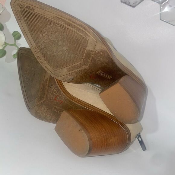 Vince Camuto Gardena Stacked Heel Tan Ankle Booties - Picture 5 of 7